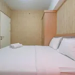 Comfortable And Lovely 2Br Apartment At Springlake Summarecon By Travelio