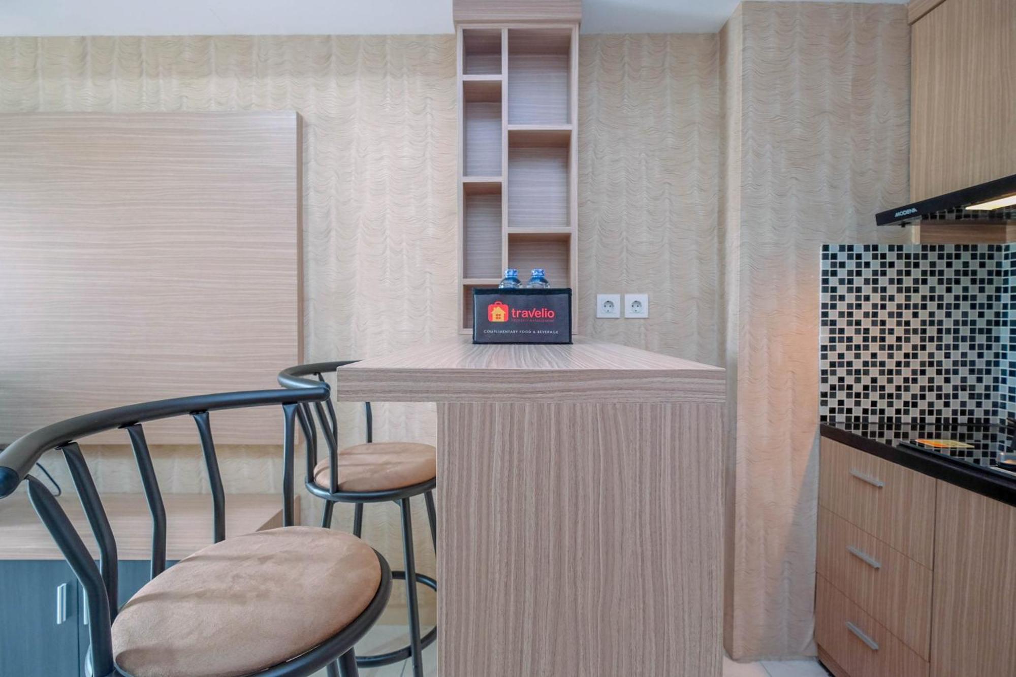 Comfortable And Lovely 2br At Springlake Summarecon By Travelio