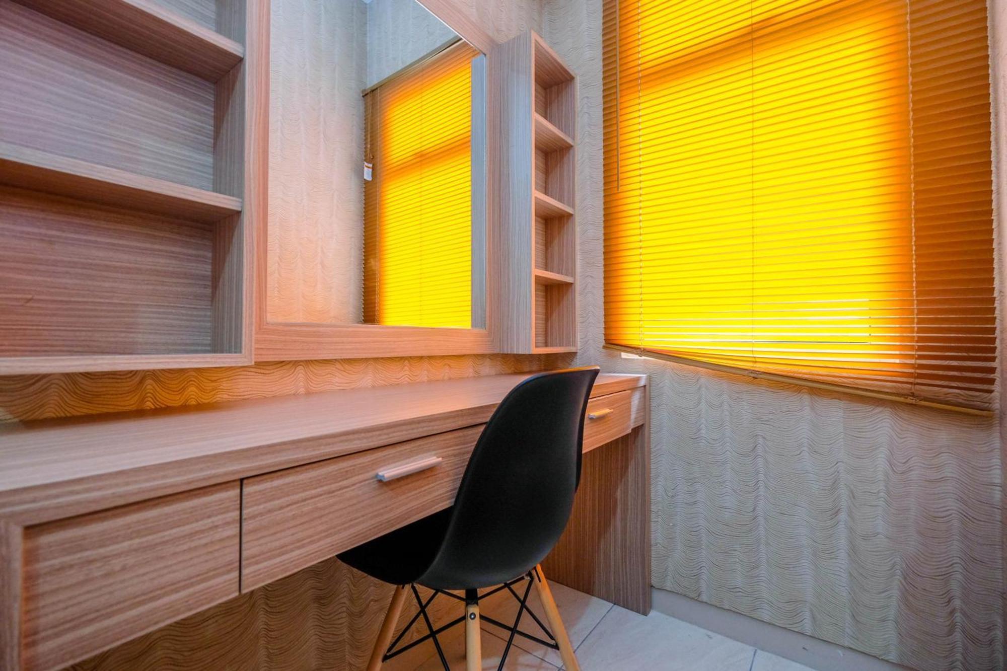 Apartemen Comfortable And Lovely 2br At Springlake Summarecon By Travelio *